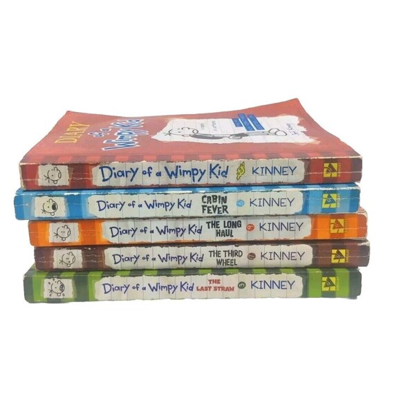 Lot 5 Diary Of A Wimpy Kid Books Series All Softcover Paperback Kinney 1,3,7,8,9 - Picture 1 of 10